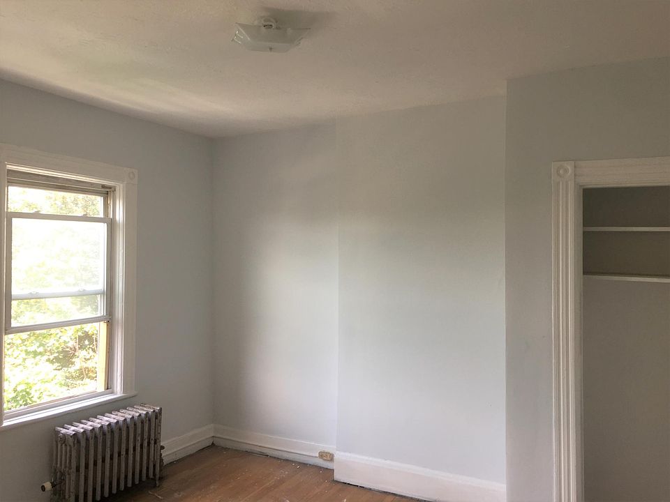 1st image of 25 Linden St #3