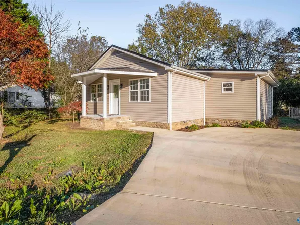 1808 Piedmont Ave, Gadsden, AL 35904