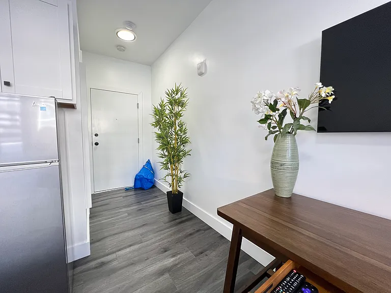 2312 Ponce De Leon Blvd #204 — Photo 13