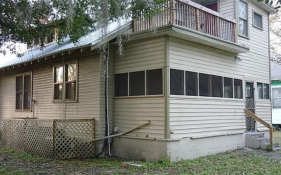 Rear View- Scrn'd utility rm