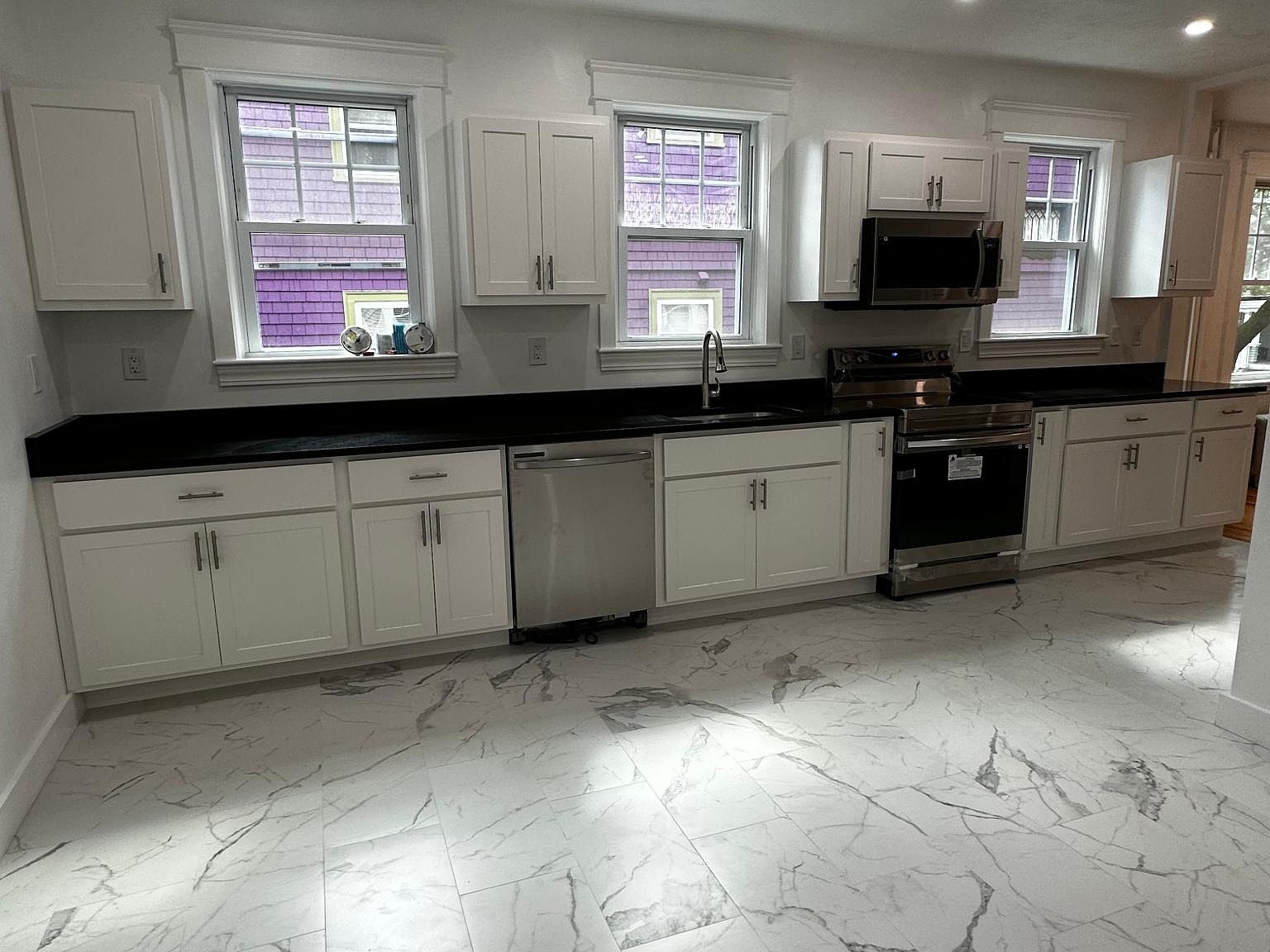 22 Hartshorn Ave 2, Worcester, MA 01602 Zillow