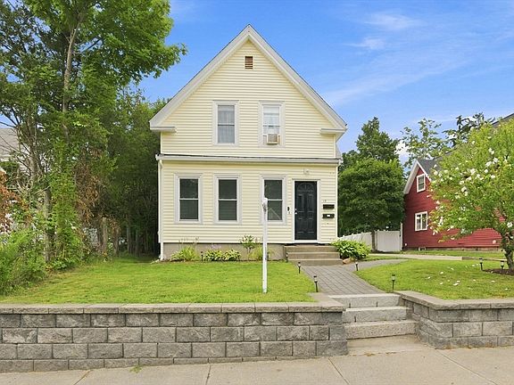 2nd image of 15 McCarthy St