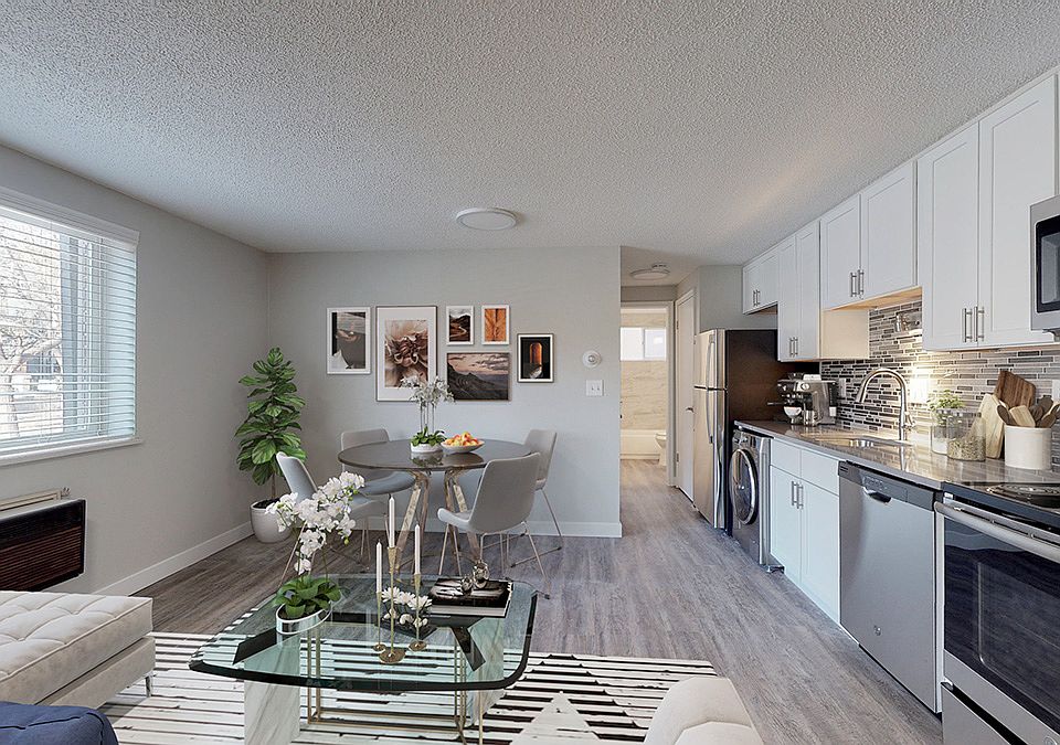 1st image of 1010 N Emerson St APT 104