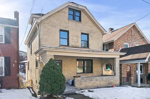 111 Kaplan Avenue Photo 1