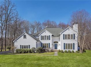 10 Piping Brook Ln, Bedford, NY 10506