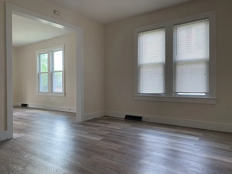 1009 Broad St #L — Photo 5