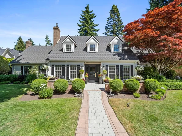 3240 138a St, Surrey, BC V4P 2B4