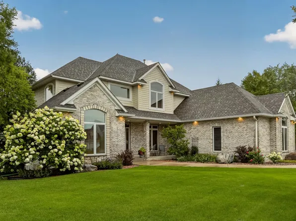 5015 Regal Oak Ln SW, Rochester, MN 55902