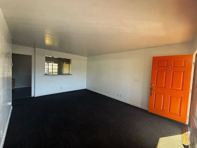 647 N San Pedro St — Photo 3