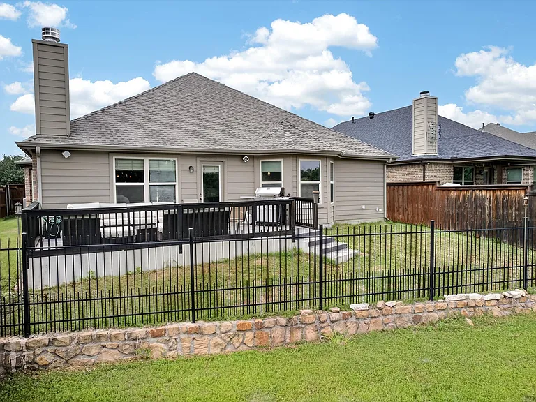 2129 Megan Creek Dr — Photo 30
