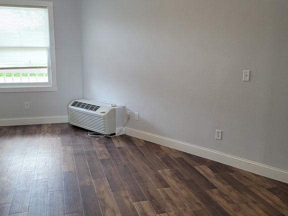 4th image of 205 Oskaloosa St #207