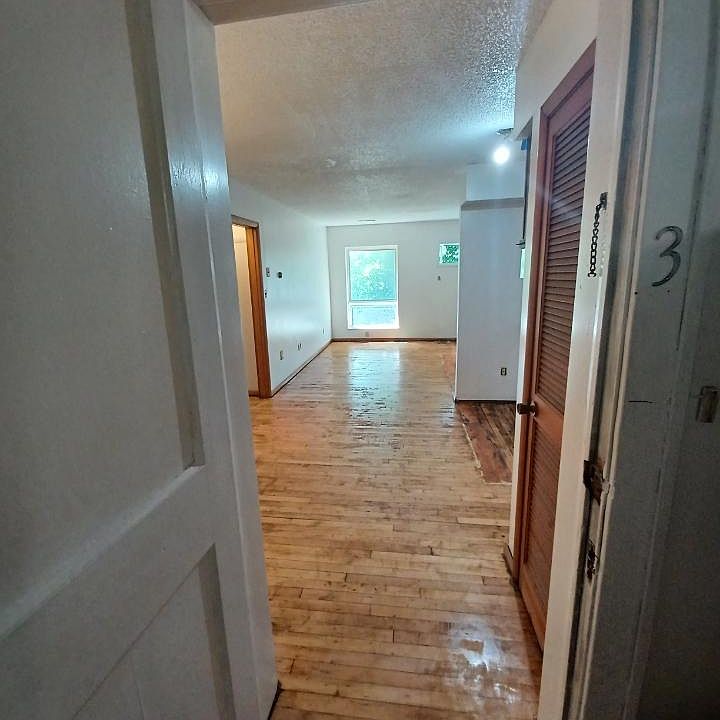 1st image of 401 Anne St #Street3