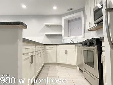 1st image of 900 W Montrose Ave #1023