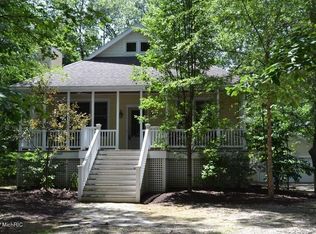 18738 Old Field Rd, New Buffalo, MI 49117