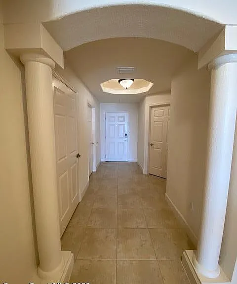 807 Mystic Dr #504 — Photo 2