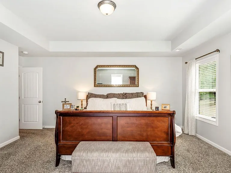 7709 N Catawba Cir — Photo 11