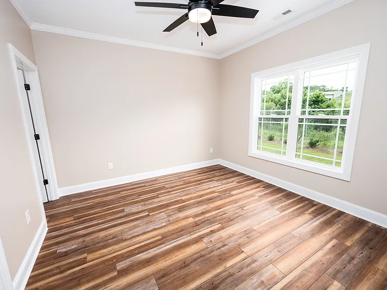 128 Macdonald Blvd — Photo 18