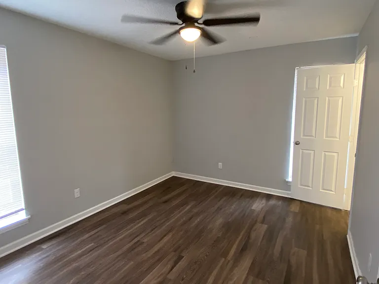 5343 Clinchport Cir — Photo 13