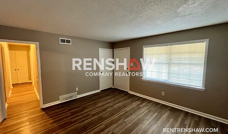 3235 Harvester Ln — Photo 3