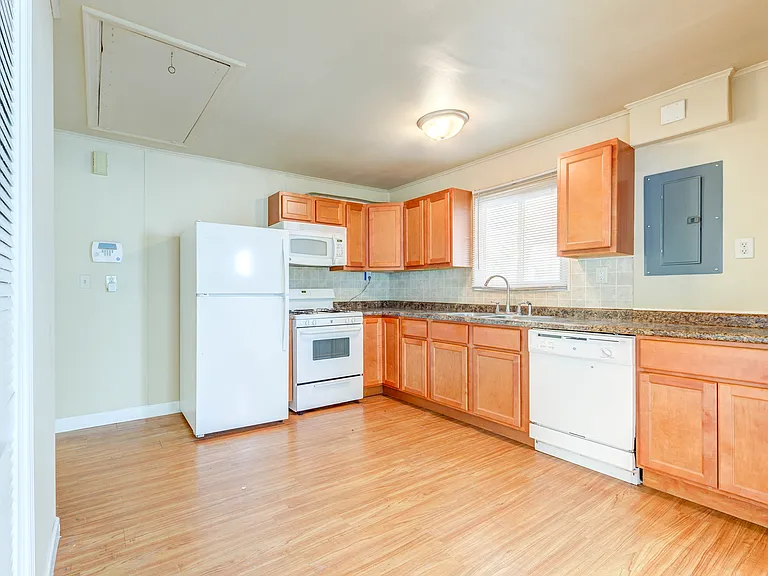 11215 Saint Damian Dr — Photo 9