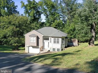 205 Locust Grove Rd, Front Royal, VA 22630
