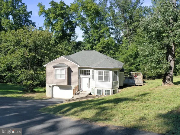 205 Locust Grove Rd, Front Royal, VA 22630