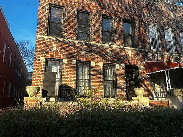 973 Montgomery Street image 12 of 16