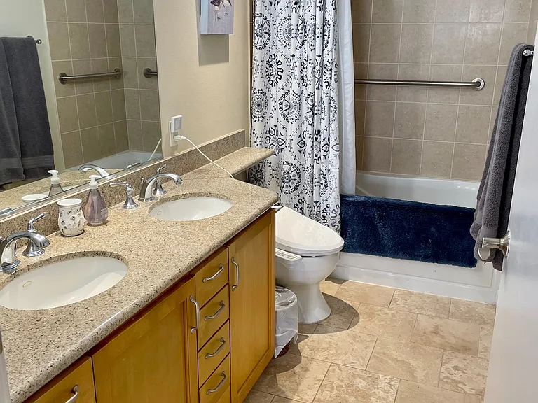 421 Olohana St #2703 — Photo 25