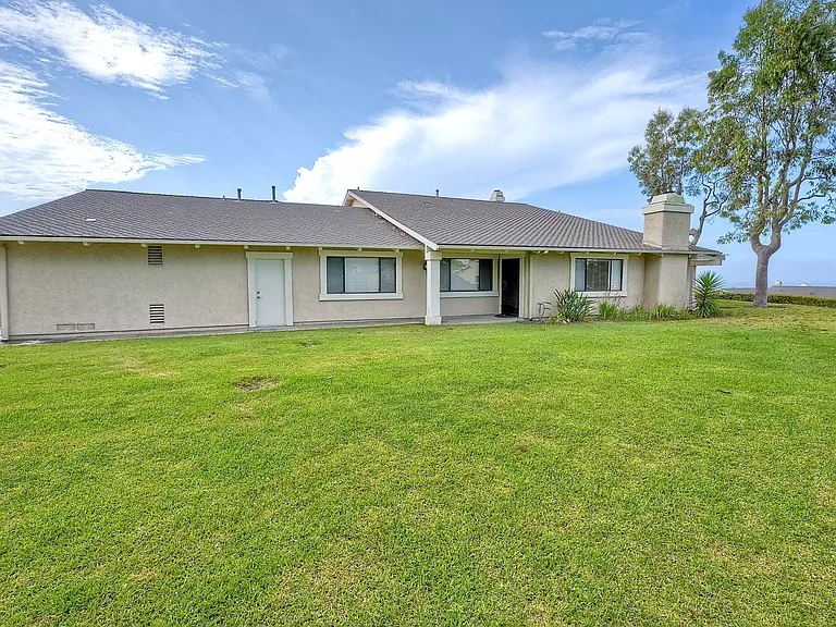 236 Calle Cuervo — Photo 30