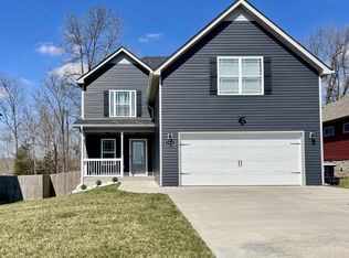 1792 Rains Rd, Clarksville, TN 37042