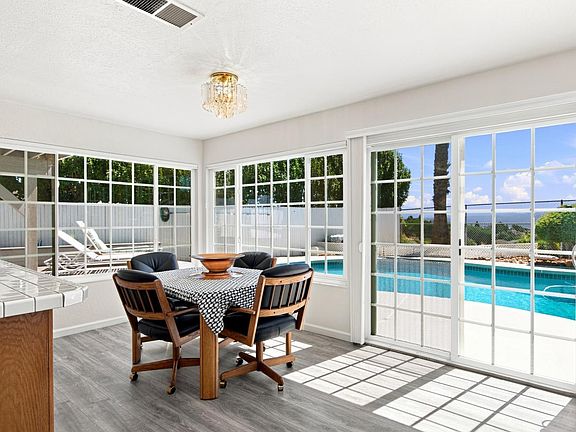 4th image of 262 Carlisle Way