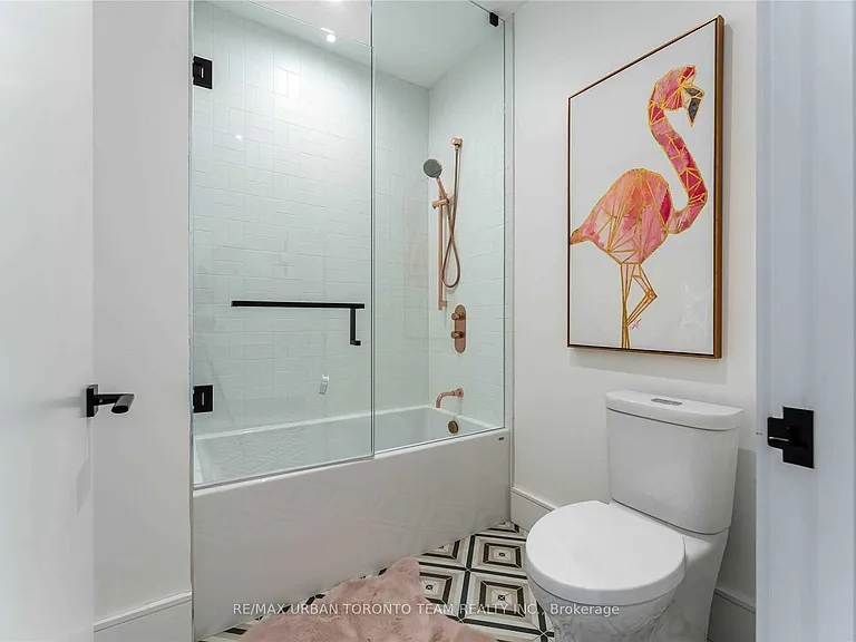 39 Cardigan Rd — Photo 30
