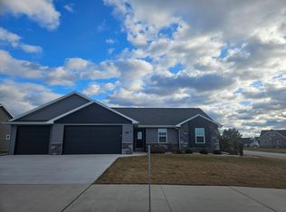 W6725 Design Dr, Greenville, WI 54942