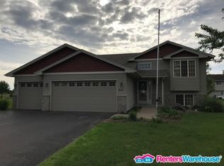414 10th Ave NW, Isanti, MN 55040