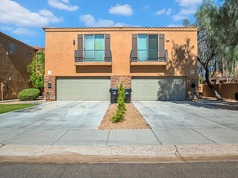 4820 E Virginia Ave #A — Photo 2