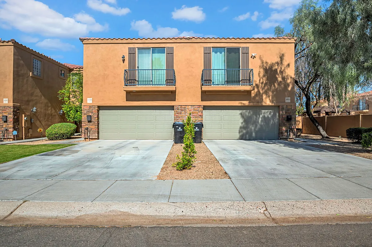 Building Photo - 4820 E Virginia Ave #A
