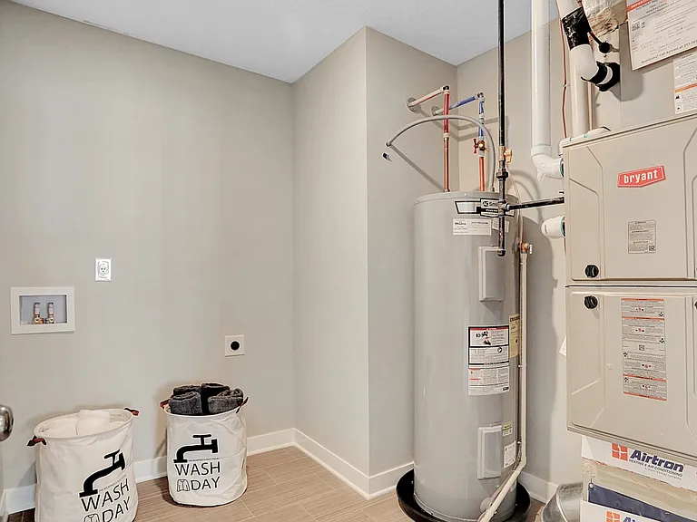 8310 Grand Appaloosa Way — Photo 28
