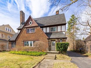 3084 Woodbury Rd, Shaker Heights, OH 44120