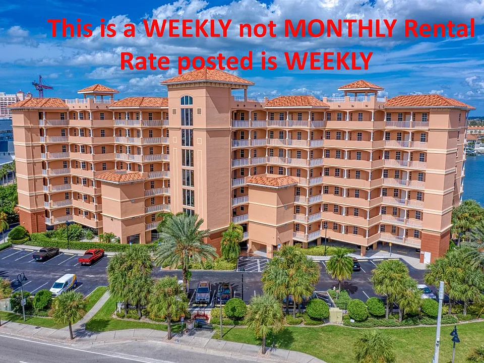 530 S Gulfview Blvd #401