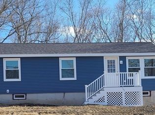 125 High St, Warren, MA 01083