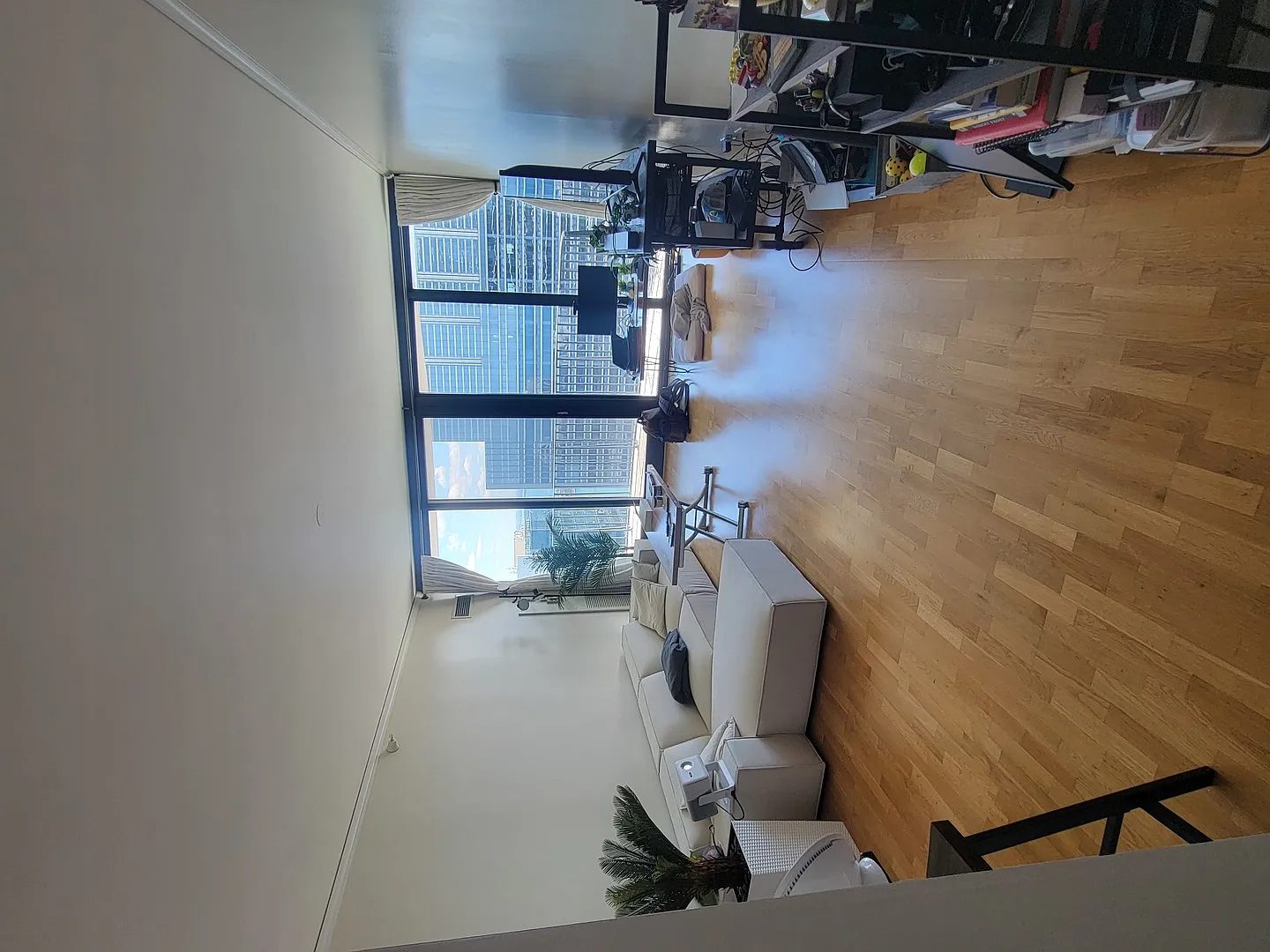 1 bed, 881 sqft, $3,500 — Photo 3