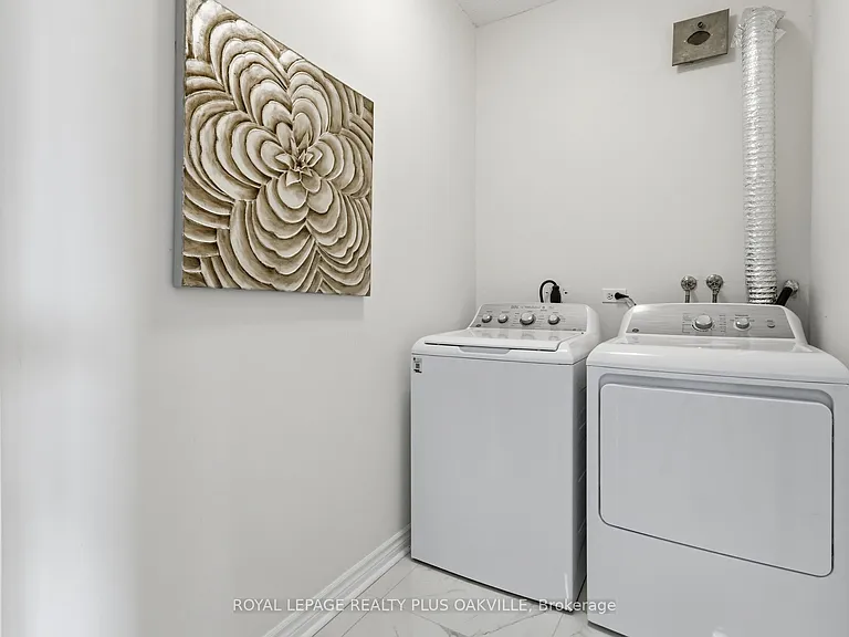 2511 Lakeshore Rd W #718 — Photo 29
