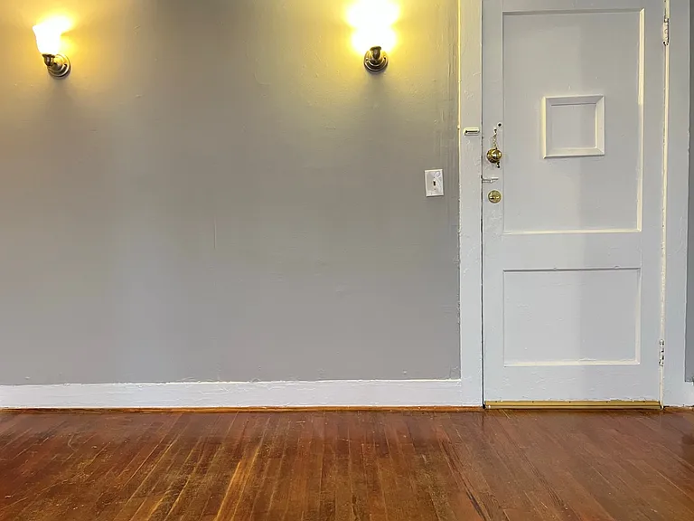 869 Charles Allen Dr NE #4 — Photo 1