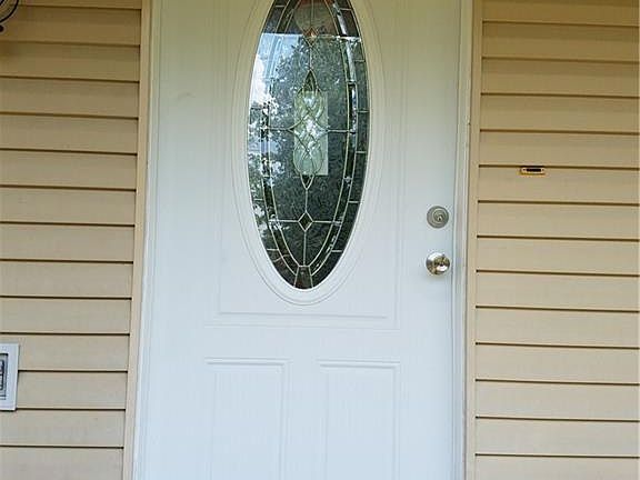 3rd image of 43 Judy Dr