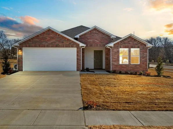 37 Kelton Ln, Hensley, AR 72065