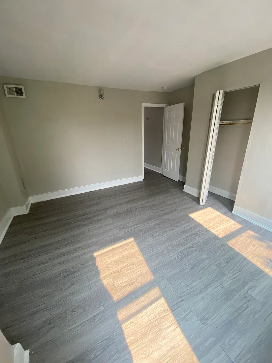 Building Photo - 3510 Greenmount Ave