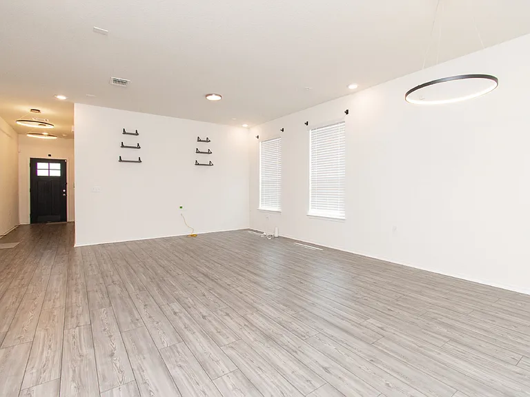 12500 Karasu Dr — Photo 2