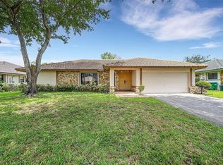 1722 NW 112th Ter, Coral Springs, FL 33071