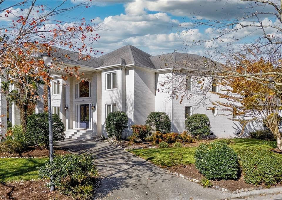 1st image of 1500 Chandon Cres