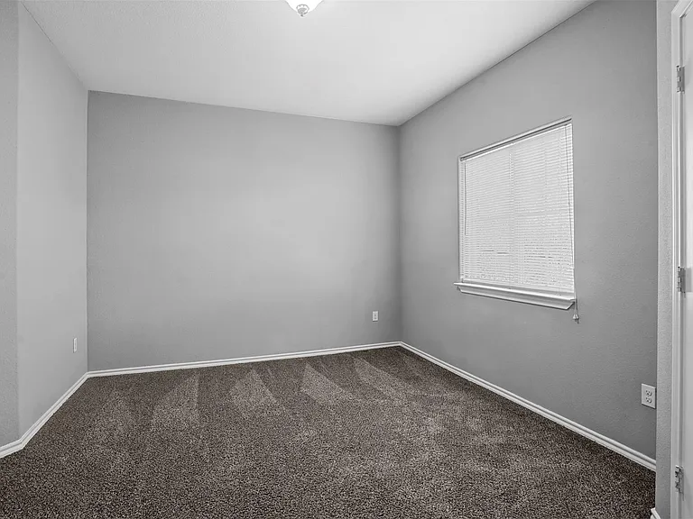 612 Meadow View Ct #101 — Photo 13